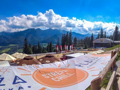 5_Zakopane_Plaza_Gubalowka_Restauracje_Zakopane_PKL_PANO_20180807_144749 (1) Plaża Gubałówka - Restauracje PKL Zakopane Gubałówka